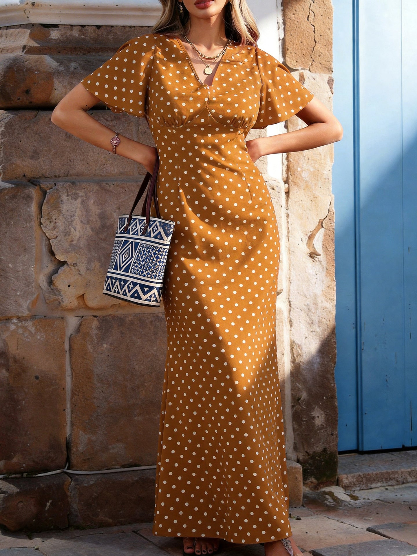 Women's Bohemian V-Neck Short Sleeve Long Dress, Summer Casual Polka Dot Vacation Style, New European and American Fashion Casual Wear